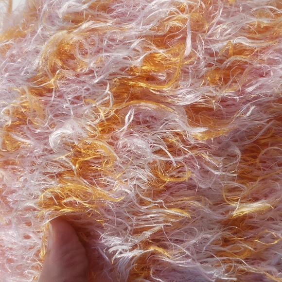 ( 2 ) SHAGGY SCARFS - Picture 3 of 5